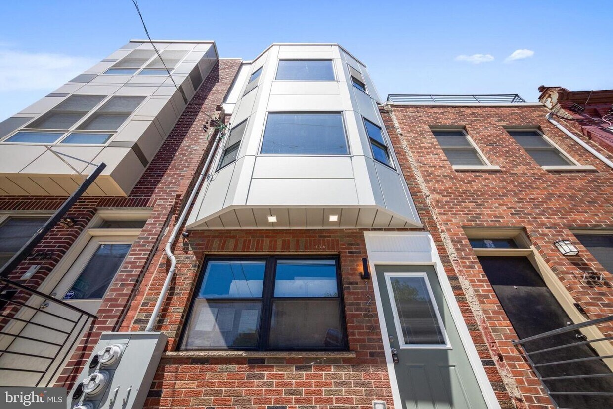 Foto principal - 1254 S 27th St