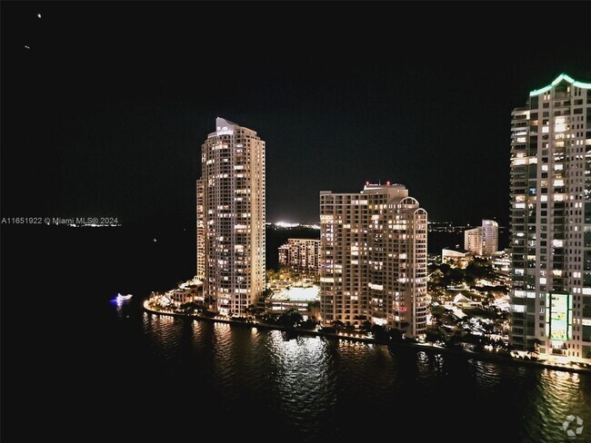 Building Photo - 335 S Biscayne Blvd