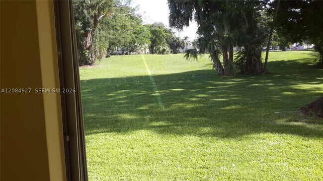Foto del edificio - 7400 Miami Lakes Dr