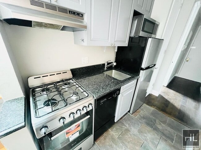 Building Photo - E 18TH ST.