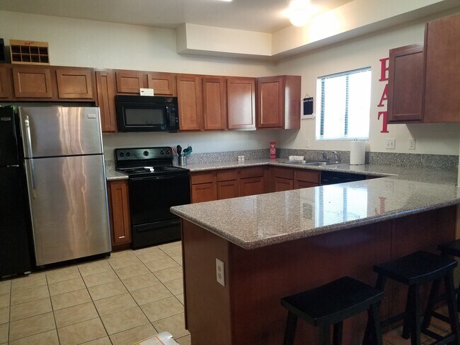 no especificado - 1433 E Elm St