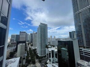 Building Photo - 1060 Brickell Ave