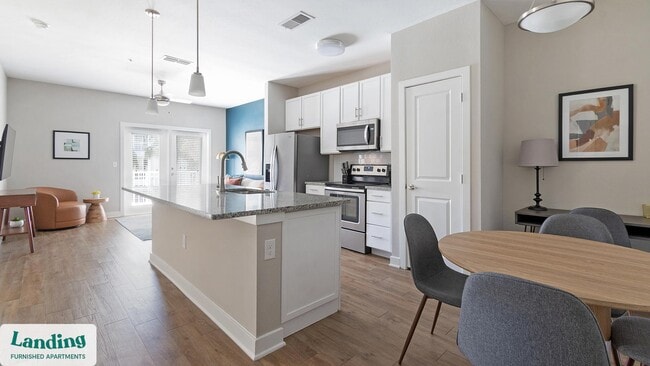 Building Photo - 215 Hunters Lk Wy