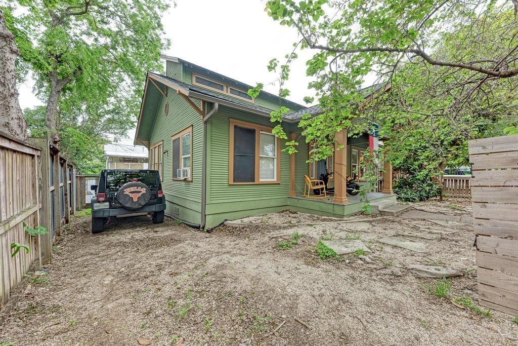 2834 Salado St, Austin, TX 78705 Townhome Rentals in Austin TX