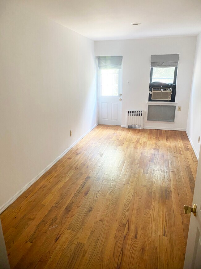 Br #1 - 211 22nd St