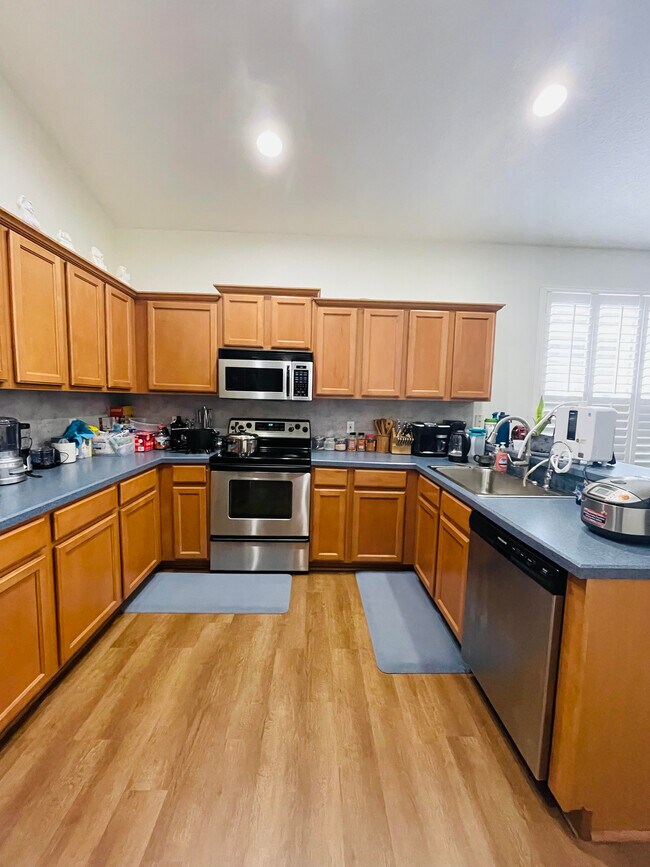 Building Photo - 5536 Burlwood Dr