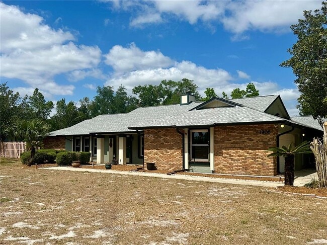 Foto del edificio - 1906 Long Pond Dr