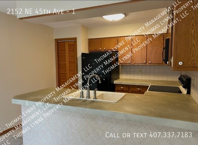 Foto del edificio - 2152 NE 45th Ave