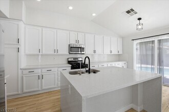 Building Photo - 9569 Teton Diablo Ave