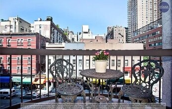 Building Photo - 150 E 85th St