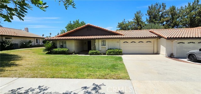 Building Photo - 1438 Bella Vista Cres