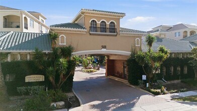 Building Photo - 501 Knights Run Ave