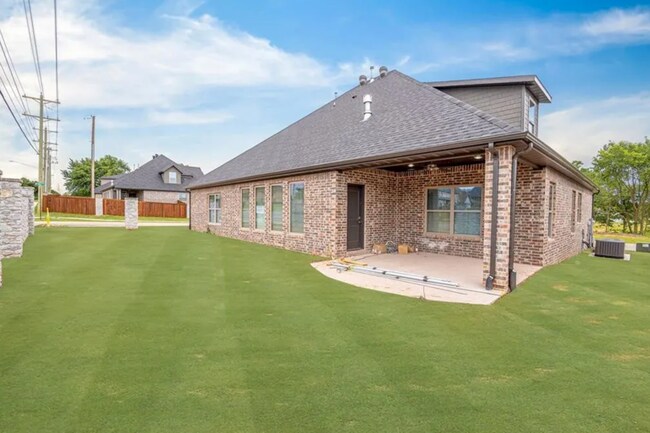 Foto del edificio - Stunning Home for Rent in Coler Creek!