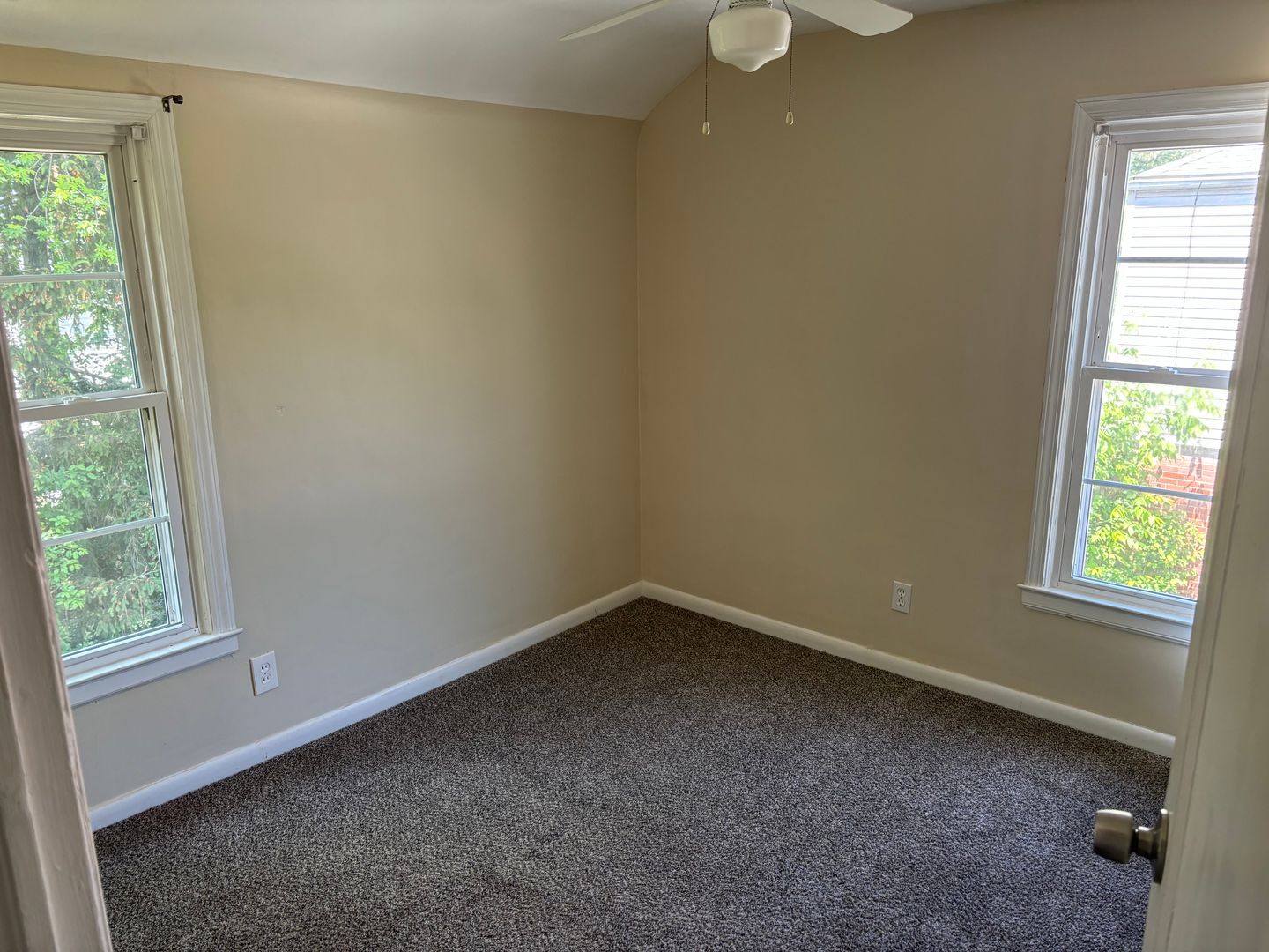24991 Euclid Ave Euclid, OH 44117 – photo 4