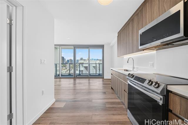 Building Photo - 1500 Rycroft St