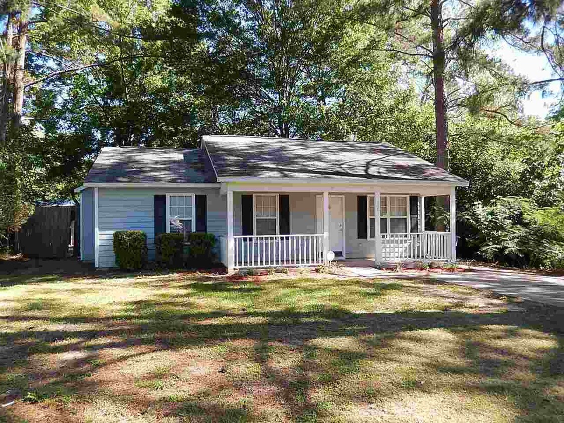 Primary Photo - 137 Horseshoe Dr