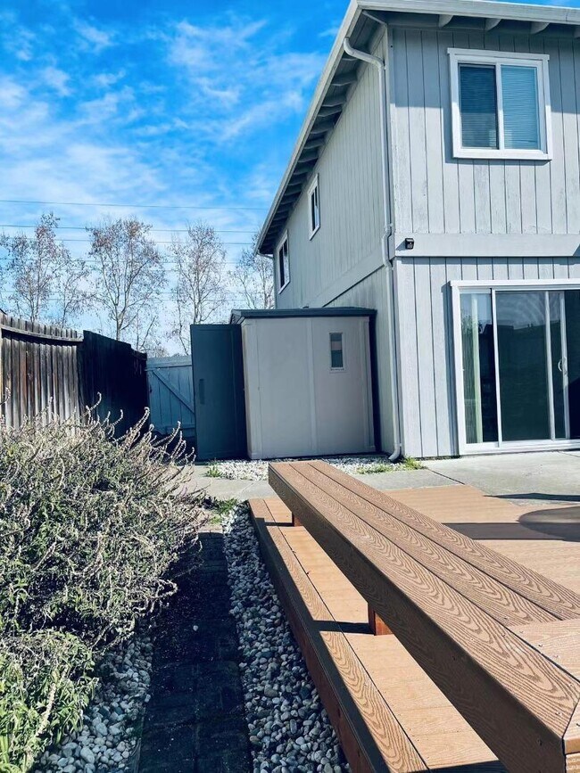 Foto del edificio - 2905 Simkins Ct