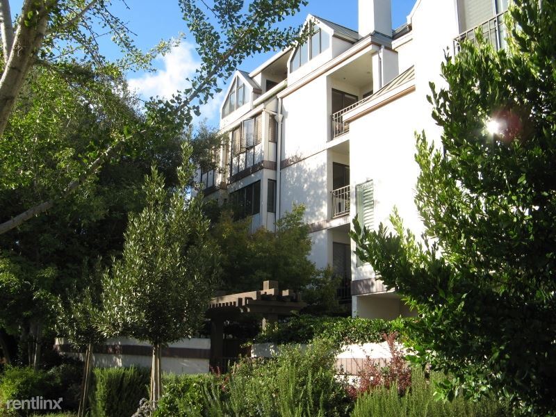 Primary Photo - 2 br, 2 bath Condo - 667 Waverley Street