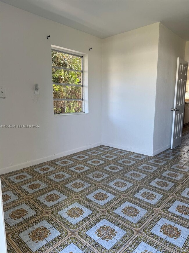 Foto del edificio - 3690 SW 14th St