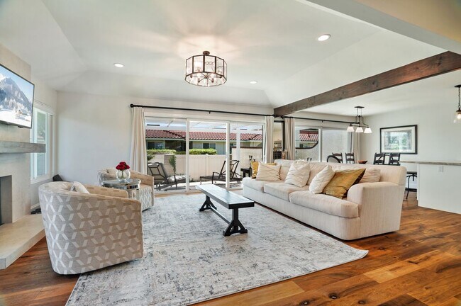 Building Photo - 2130 Portola Ln