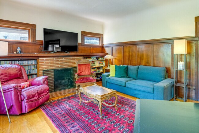 Foto del edificio - 2739 Ashby Pl