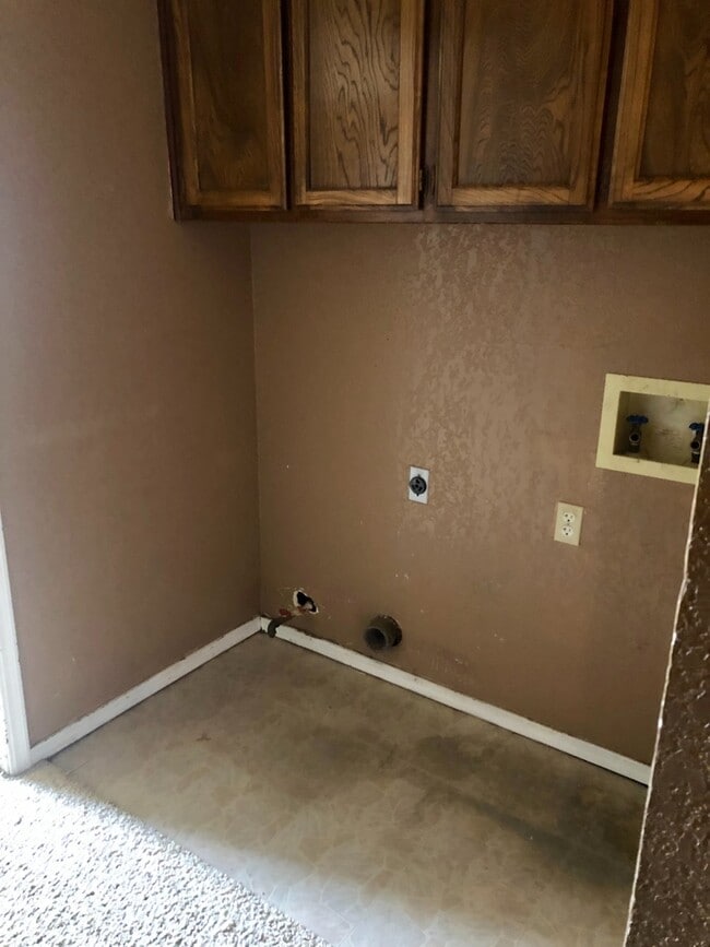 Foto del edificio - 3 BED 2 BATH NEXT TO OCCC!!