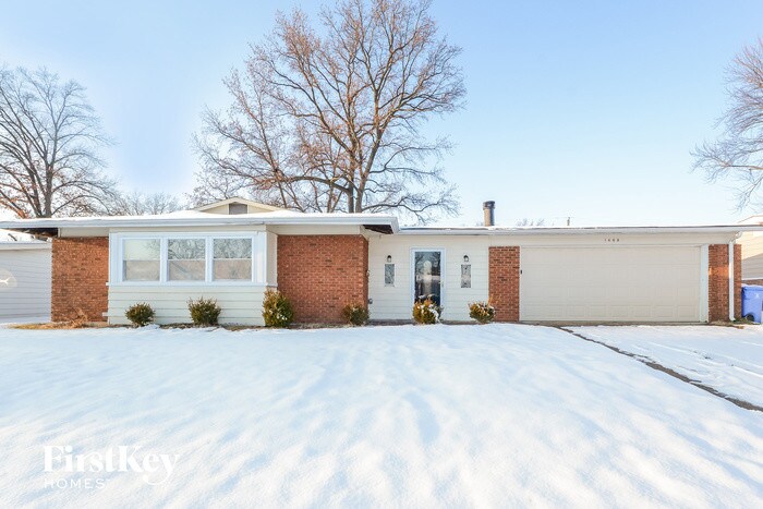 Foto principal - 1465 Aintree Dr
