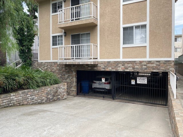 Foto del edificio - 3719 S Canfield Ave
