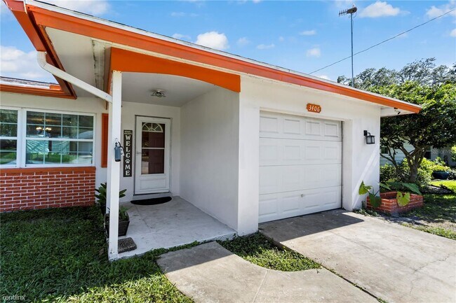 Building Photo - 2 br, 2 bath House - 3406 R Keene Park Drive