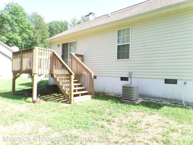 Foto del edificio - 3 br, 2 bath House - 2220 Emerald Creek Court