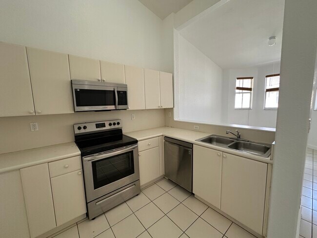 Foto del edificio - 1651 SE 28th Ct