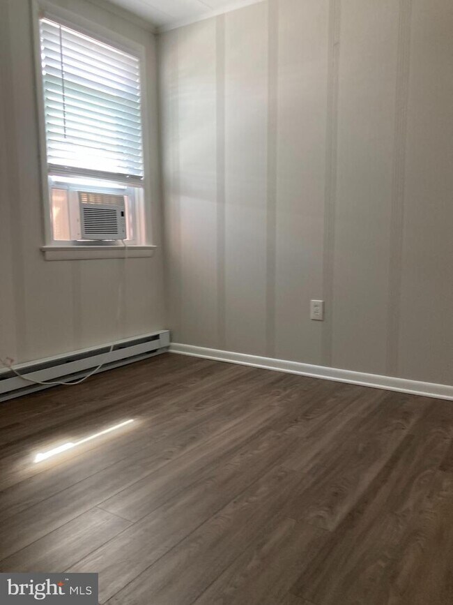 1232 N Main St Unit 2, Hampstead, MD 21074 Apartment for Rent in