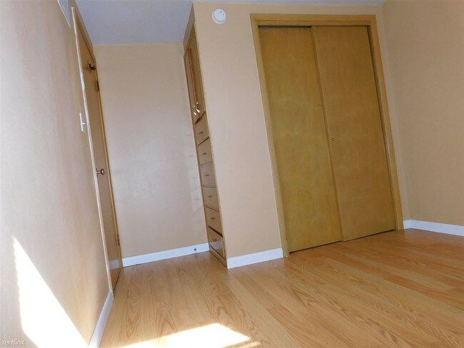 Foto del edificio - 2 br, 1 bath Duplex - 503 3rd Ave NE