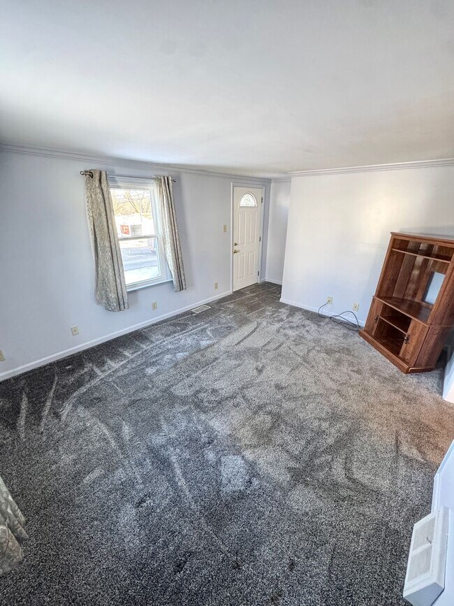 Foto del edificio - TWO BEDROOM HOME IN PARKLAND SCHOOLS