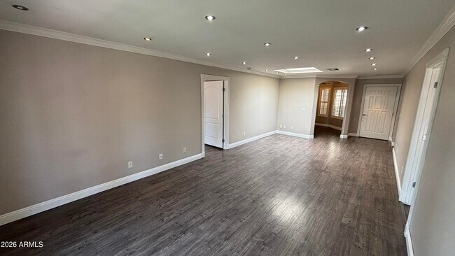 Building Photo - 2529 E Bluefield Ave