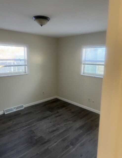 Foto del edificio - 4917 Sidney St