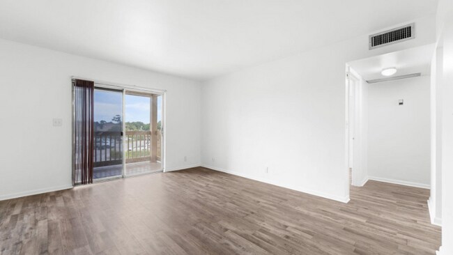 Building Photo - 1758 Abbey Rd