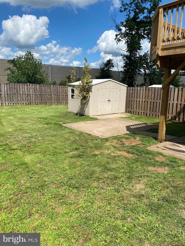 Foto principal - 6604 Brave Ct