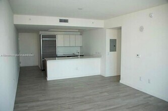 Building Photo - 1100 S Miami Ave