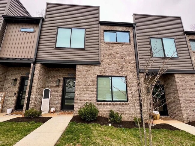 Photo - 39 Zentry Pl Townhome