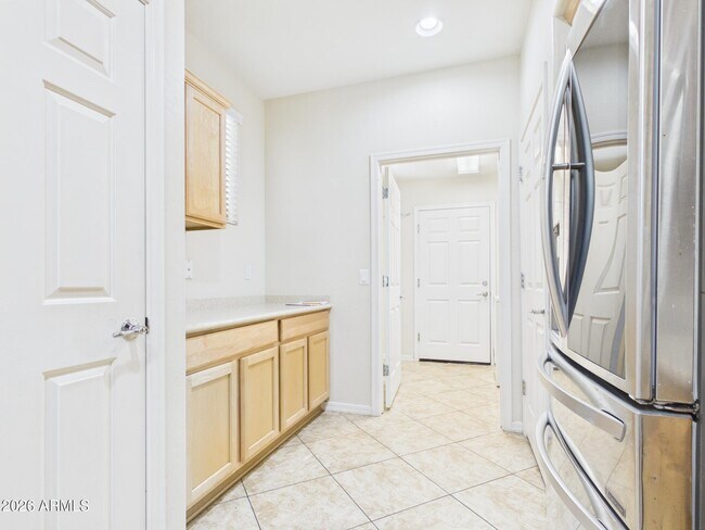 Foto del edificio - 2130 W Hunter Ct