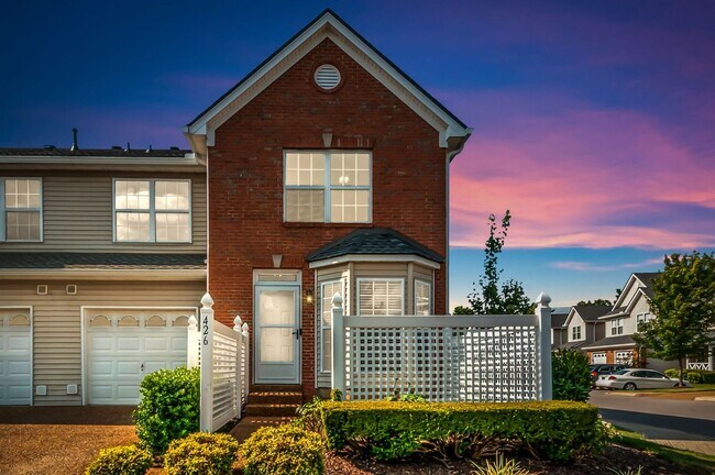 Foto del edificio - 426 Compton Ln
