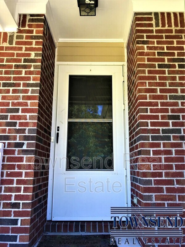 Building Photo - 122 Sprucepine Dr