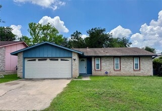 Building Photo - 1213 Kenyon Dr