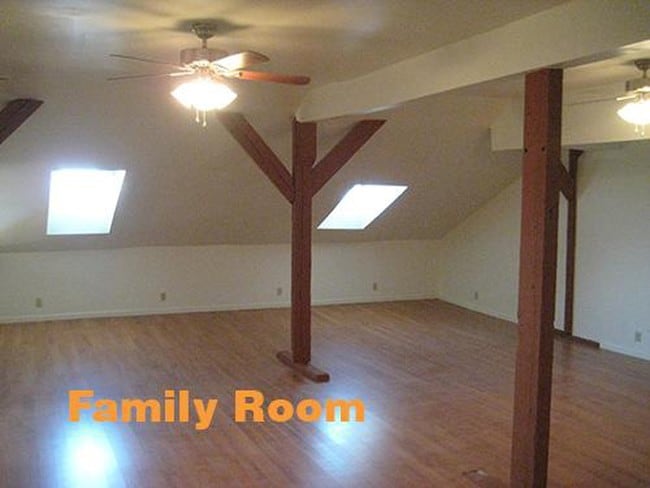 Building Photo - 2906 Alms Pl