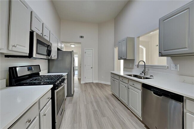 Foto del edificio - 4642 Devencrest Ln