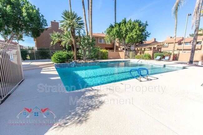 Foto del edificio - 5640 E Bell Rd