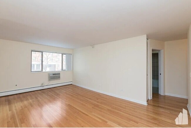 Foto del edificio - 5820 N Sheridan Rd