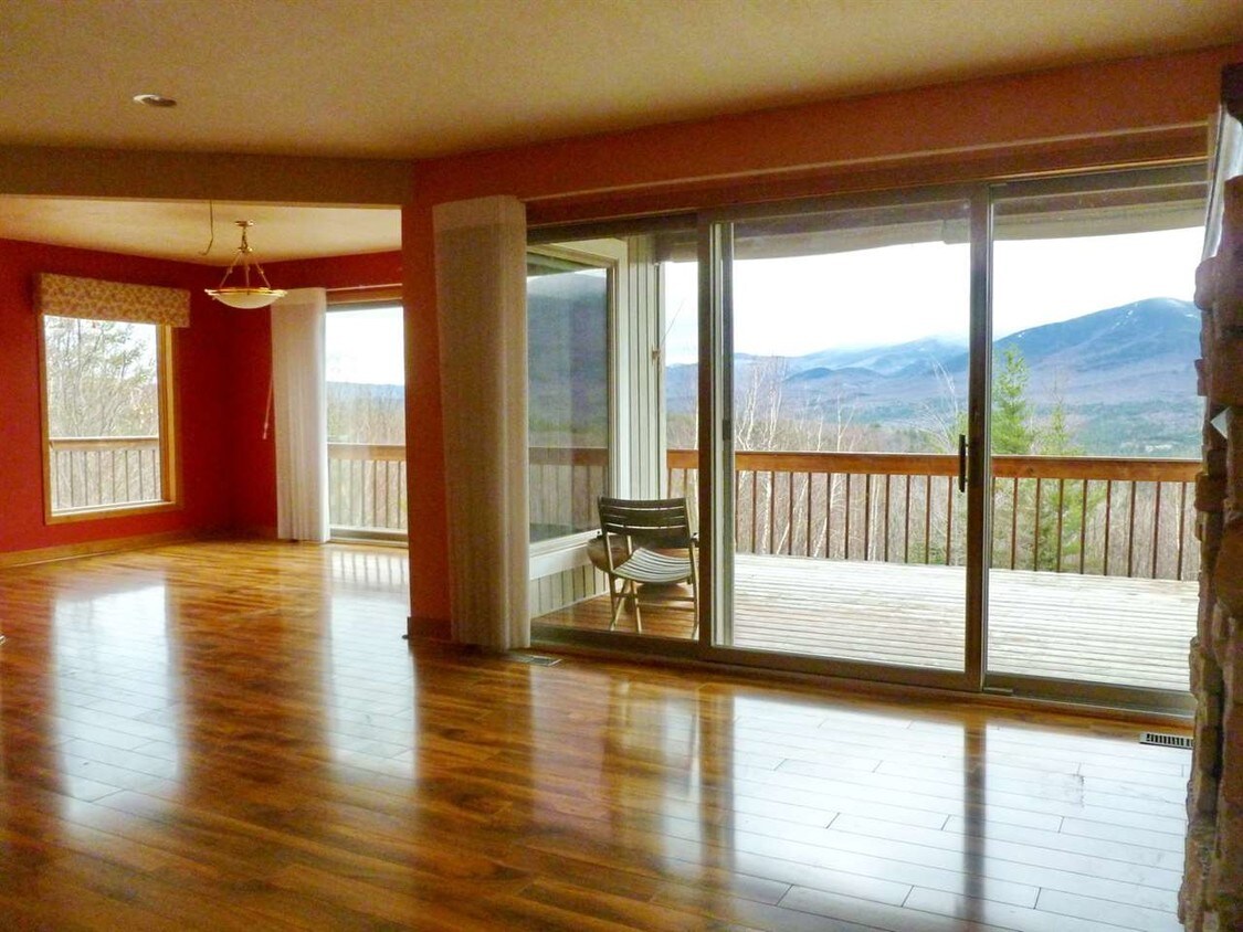 Foto principal - 236 N Peak Dr