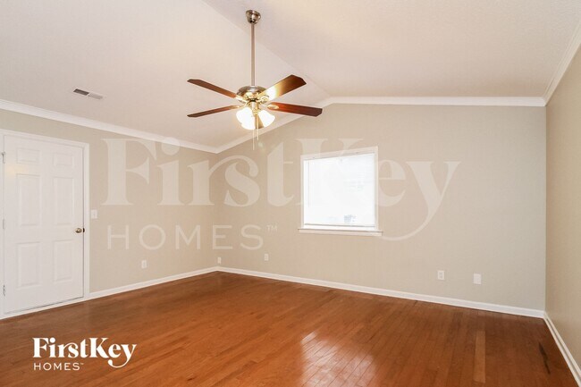 Foto del edificio - 1717 Challock Way